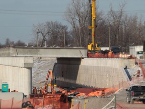 A work site on the Herb Gray Parkway near Cabana Road.  (JASON KRYK/The Windsor Star)