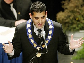 Windsor's new mayor, Eddie Francis, delivers his inaugural address to the city during the inaugural meeting of the 2003-2006 Windsor City Council on Dec. 1, 2003 at the Chrysler Theatre. (Windsor Star files)