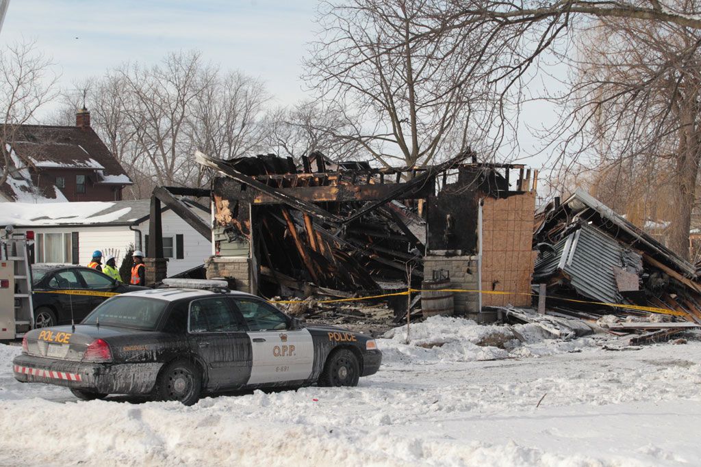 Fire investigators probe cause of Lakeshore house explosion (with video