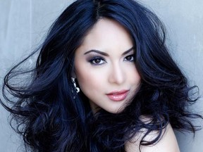 Miss Universe Canada 2013, Riza Santos