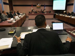 Windsor Mayor Eddie Francis addresses Windsor city council in this 2013 file photo. (DAN JANISSE/The Windsor Star)