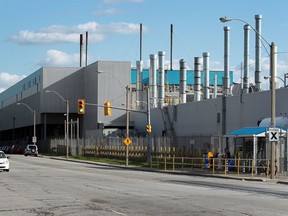 Chrysler Windsor Assembly Plant in Windsor, Ontario August 14, 2014.  (JASON KRYK/The Windsor Star)