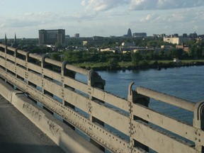 An image of the guard rails of the Ambassador Bridge, taken Aug. 13, 2014, by truck driver Robert Hood.