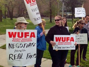 Windsor University Faculty Association members on strike on the U of Windsor campus, Sept. 15, 2014. (Nick Brancaccio / The Windsor Star)