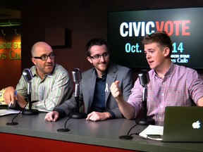 Windsor Ward 5 candidate Joey Wright chats with Donald McArthur and Dylan Kristy in The Windsor Star News Cafe on Oct. 23, 2014.