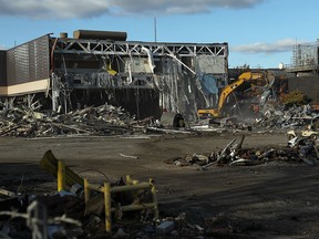 A demolition crew demolished the former GM transmission plant on Walker Road in Windsor on October 22, 2014.                (TYLER BROWNBRIDGE/The Windsor Star)