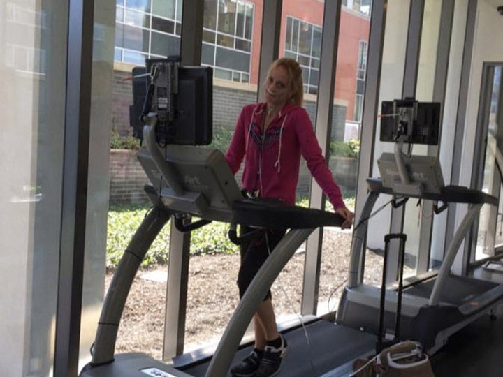  Hollie Leamont, a Windsor woman with cystic fibrosis has been living in Toronto since June, waiting for the phone to ring for a double lung transplant that will save her life. Photos of her exercising reflect the fact she has to work out regularly, despite 20 to 25 per cent lung function, so her body will be strong enough to rebound from the surgery. (Photo courtesy Hollie Leamont)