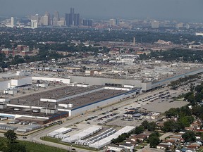 The Chrysler Windsor Assembly Plant is pictured in this September 2014 file photo. (TYLER BROWNBRIDGE/The Windsor Star)