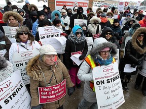 CCAC nurses hold a rally in front of Windsor Regional Hospital Met Campus in Windsor on Tuesday, February 3, 2015. (TYLER BROWNBRIDGE/The Windsor Star)