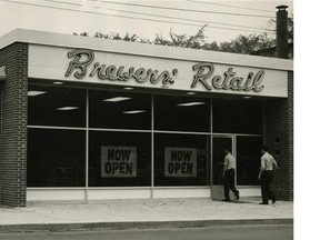 A new beer outlet opens in 1960 in Ottawa. (Postmedia News files)