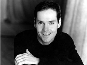 Canadian actor Jonathan Crombie, best known for his role on the Anne of Green Gables movies, has died at the age of 48.