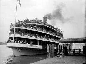 Boblo boat SS Columbia arrives with passengers at Boblo Island in 1920. (Courtesy of The Detroit News archives)