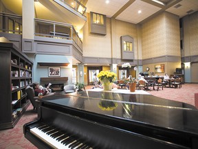 The spacious piano lounge at The Shoreview at Riverside.
