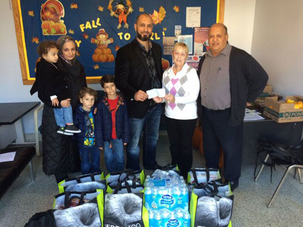 Donations pour in for struggling Windsor food banks Windsor Star