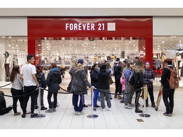 Shoppers wait in line for the grand opening of the Forever 21 Red store at Devonshire Mall, Saturday, October 31, 2015.    (DAX MELMER/The Windsor Star)