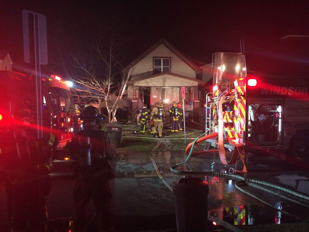 Windsor fire crews battle house fire in city's west end Windsor Star