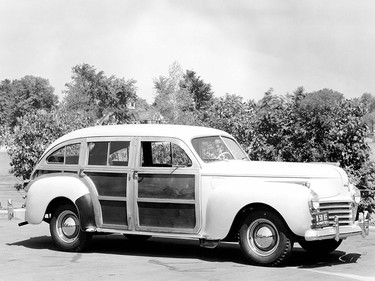 1941 Chrysler Town and Country, Woody.