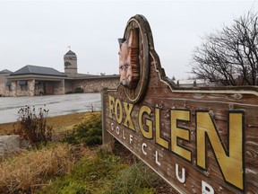 Exterior of Fox Glen Golf Course for story on construction of new clubhouse.