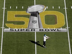 Carolina Panthers Derek Anderson (3) warms up before the NFL Super Bowl 50 football game Sunday, Feb. 7, 2016, in Santa Clara, Calif.