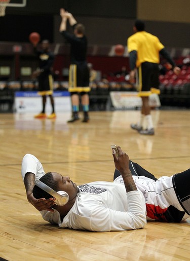 The Windsor Express' Brandon Robinson prepares to take on the London Lightning at Caesars Windsor on Wednesday, Feb. 3, 2016.