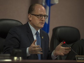 Mayor Drew Dilkens discusses an issue at city council on Feb. 22, 2016.