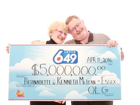 Bernadette and Kenneth McLean of Essex won $5 million in the March 23, 2016 Lotto 6/49 draw.