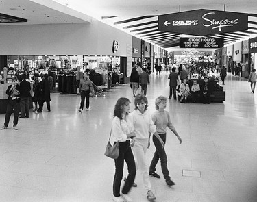 Oct. 2, 1984: Inside Devonshire Mall