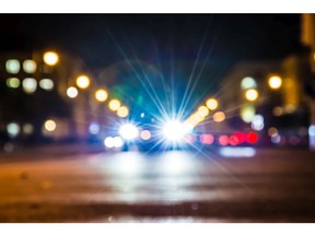 Diffuse traffic lights out of focus. Photo by Getty Images.