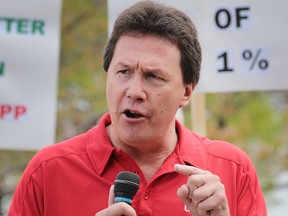 Unifor Local 200 president Chris Taylor speaks at a protest of the Trans-Pacific Partnership proposal on Riverside Drive on May 12, 2016.