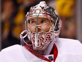 A new one-year deal will keep goalie Jimmy Howard with the Detroit Red Wings through the 2019-20 season.