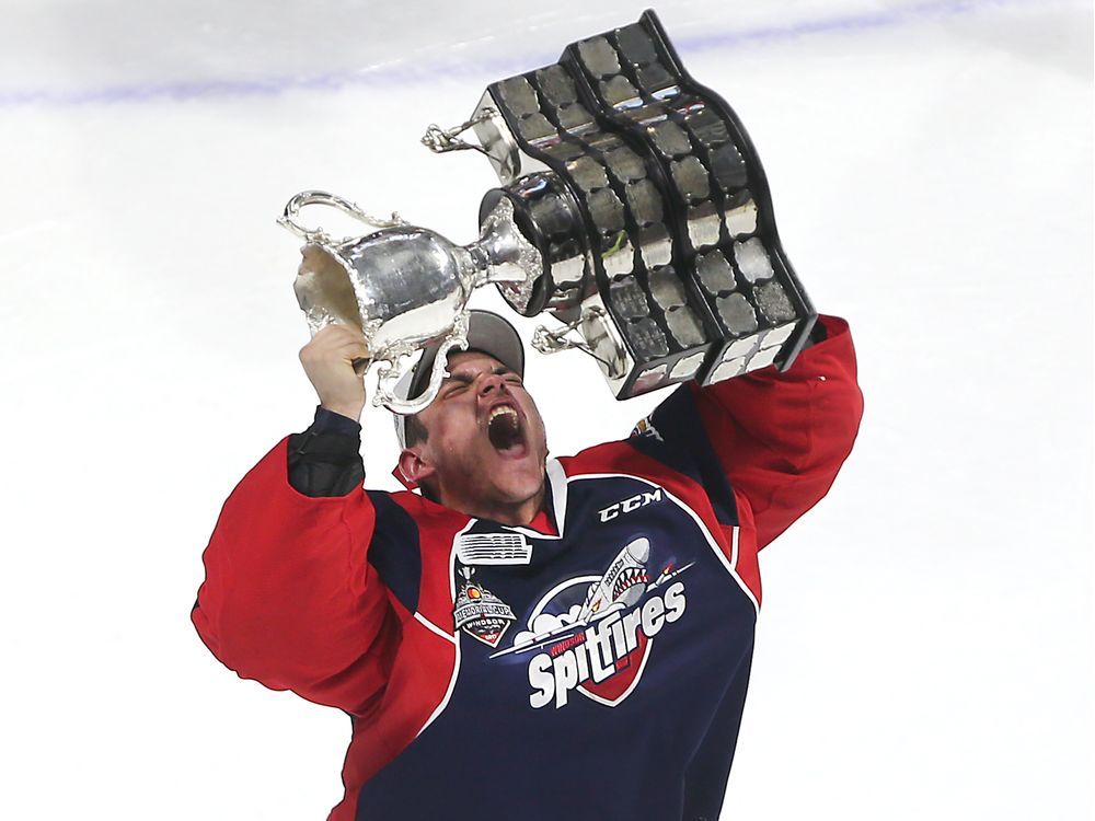 Memorials in Ottawa: Stanley Cup Monument