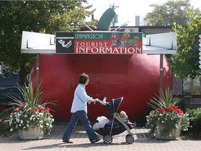 Leamington, Ont. Oct. 3, 2006. The big red tomato in downtown Leamington has been a fixture in the town for years.(The Windsor Star-Dan Janisse)