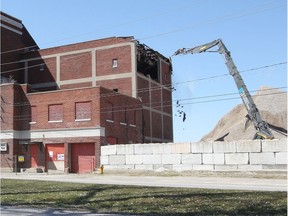 Demolition has begun on the landmark Riverside Brewery building on Riverside Drive East.  Crews with BD Demolition have begun the process to remove the structure built in 1923.