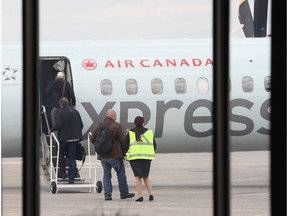 Air Canada Express loads passengers and prepares to depart Windsor Airport bound for Toronto Wednesday April 25, 2018. Air Canada will soon offer non-stop service to Montreal, Que.