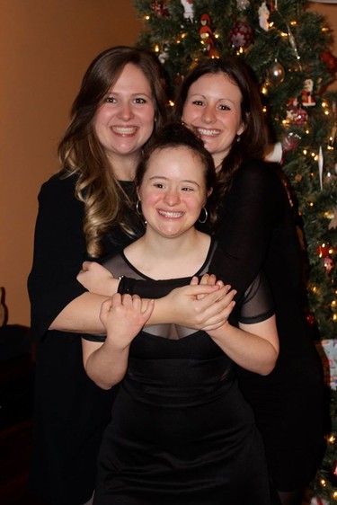Amanda celebrates Christmas with Courtney and Brianne.