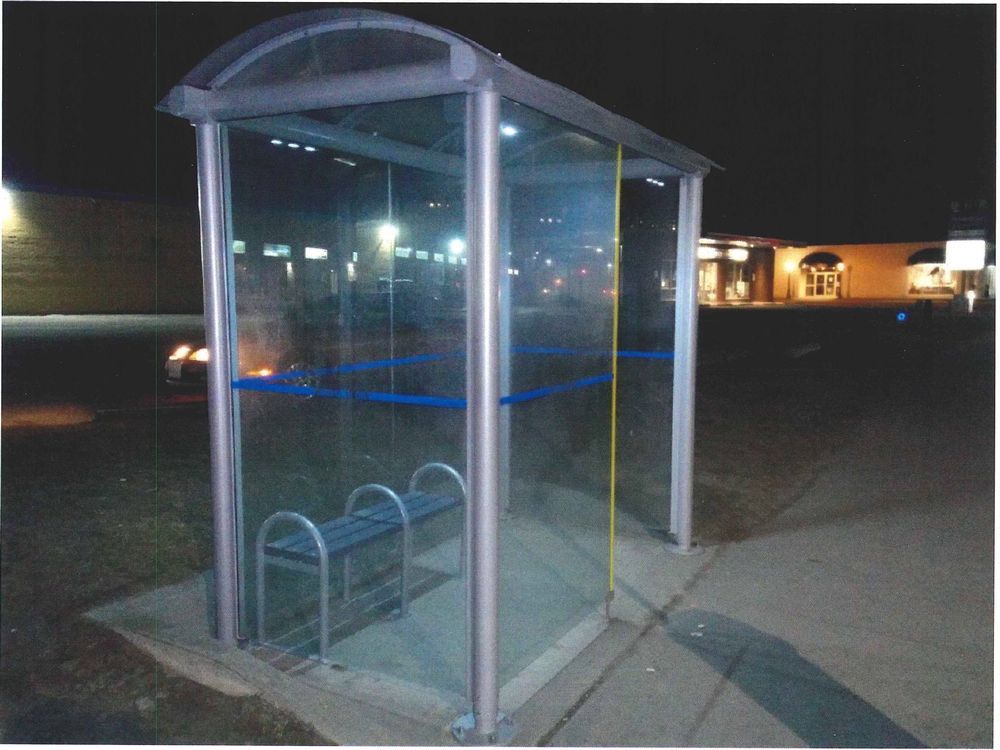 Transit Windsor orders 108 new solarpowered bus shelters Windsor Star