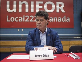 Jerry Dias, president of UNIFOR, the union representing the workers of Oshawa's General Motors car assembly plant, speaks to the workers at the union headquarters, in Oshawa, Ont. on Nov. 26, 2018.
