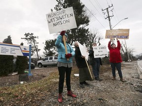 Solidarity. Sylvia McAdam, left, Lorena Shepley, L.S. and Paley Lewis are shown in front of the RCMP detachment in Windsor on Jan. 8, 2019. They were participating in an international rally to express support for the Wet'suwet'en Nation in northern B.C., where hereditary chiefs are opposed to a natural gas pipeline.