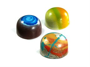 The “Crescendo collection” truffles, which snagged first place at the High Times Colorado Cup, come in three flavours–Earl Grey, Juniper Lemon and Burnt Caramel. Photo: codasignature.com