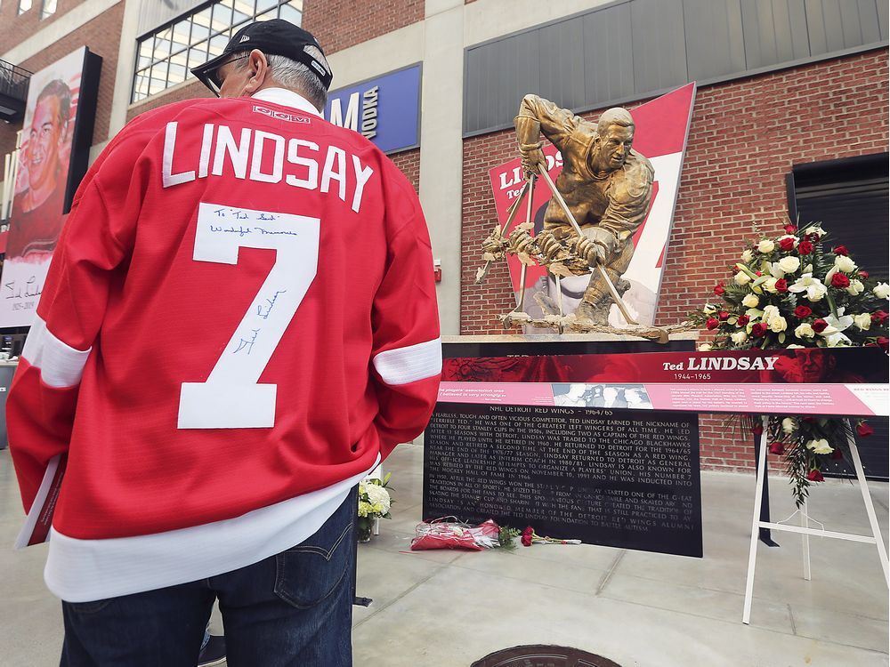 Detroit Red Wings legend Ted Lindsay dead at 93