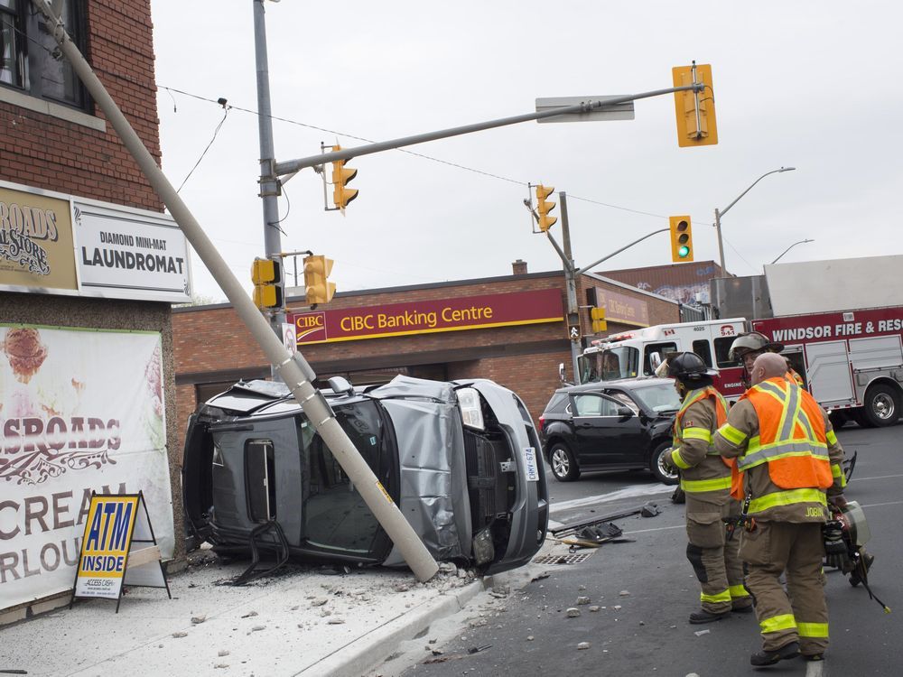 Photos and video Afternoon crash closes Tecumseh Road East Windsor Star