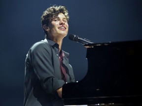 Shawn Mendes performing at Manchester Arena on April 7, 2019.