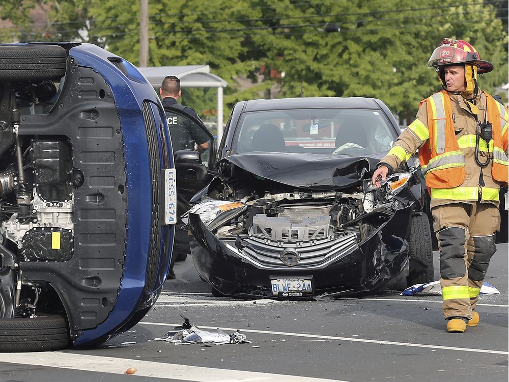 Photos Twocar crash at Kildare Road closes stretch of Tecumseh Road
