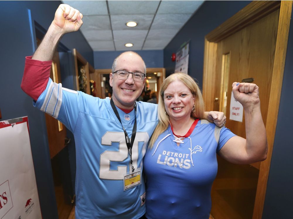 Local Detroit Lions fans hoped for best during Thanksgiving Day game