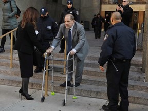 Film producer Harvey Weinstein departs New York Criminal Court as jury selection continues in his sexual assault trial in Manhattan, New York, Jan. 15, 2020. (REUTERS/Lucas Jackson)