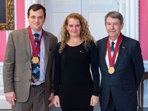 Her Excellency presented David Brian and Stephen Punga with the 2019 Governor General's History Awards. Her Excellency the Right Honourable Julie Payette, Governor General of Canada, presented teachers and other outstanding Canadians with the 2019 Governor General's History Awards during a ceremony at Rideau Hall, on January 20, 2020.
