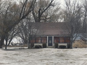 Flood watch. The elevated water level of the Thames River is shown at Lighthouse Cove on Thursday, Jan. 16, 2020. Lakeshore made sandbags available.