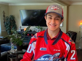 Windsor Spitfires' first-round pick Ryan Abraham agreed to terms with the team on Wednesday.