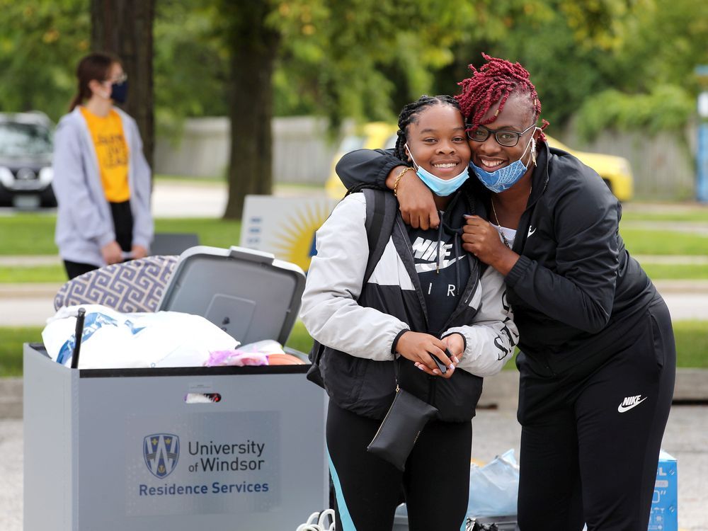 Students begin moving into U of Windsor dorms under new protocols