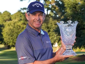 Lee Janzen captures the SAS Championship in Cary, N.C. on Sunday, Oct. 17, 2021.